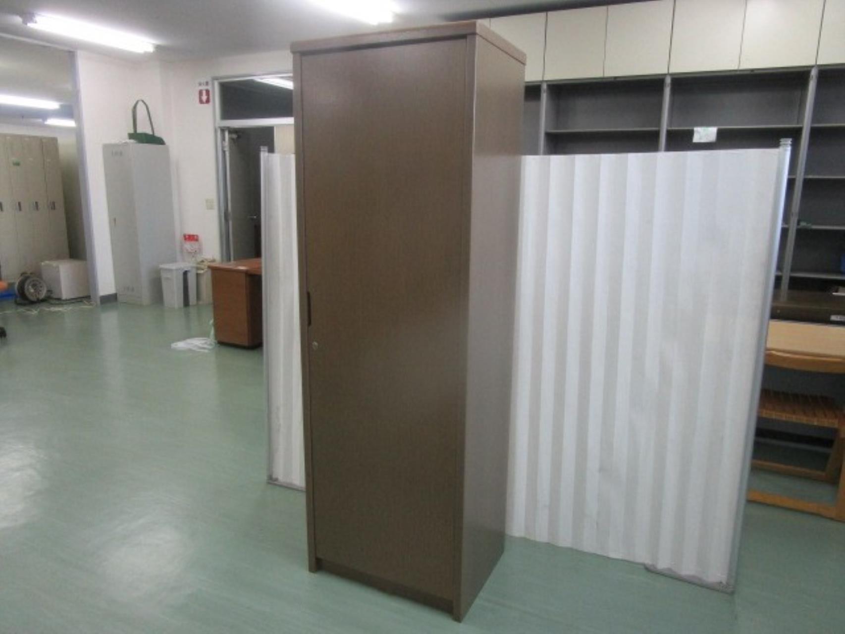 木製ロッカー